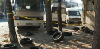 Невероятен погром в с. Черноочене – нарязани гуми, палежи и потрошени сгради