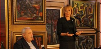 Кой подкрепя Мая Манолова? Офицер от ДС, уволнен за пиянство и разврат