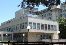 Момичето, блъснато на спирка във Варна, остава с опасност за живота