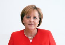 Меркел: Русия да разследва кой отрови Навални