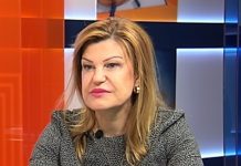 Протестиращите в Перник искат оставката на областния управител