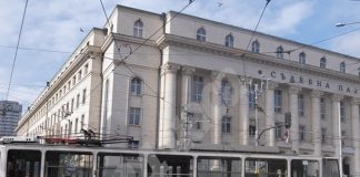 Трамвай уби жена на пл. „Македония“ в София