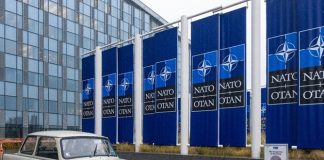 Най-известният български трабант бе изложен в щабквартирата на НАТО