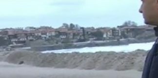 Ангелкова разпореди проверка на дигата на централния плаж в Созопол