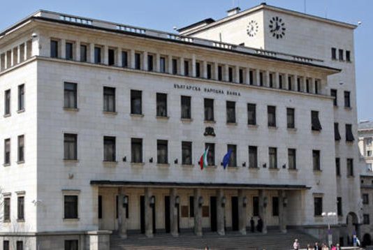 БНБ: Депозитите на домакинствата преминаха 100 млрд. лева