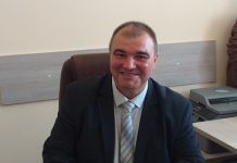 Открит е мъжът, на когото арестуваната за присвояване на 1 млн. лв. банкерка твърди, че е превеждала парите