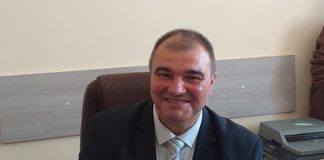 Открит е мъжът, на когото арестуваната за присвояване на 1 млн. лв. банкерка твърди, че е превеждала парите