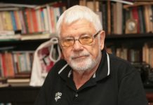 Поетът Недялко Йорданов обвиняем за блъснат пешеходец в Бургас