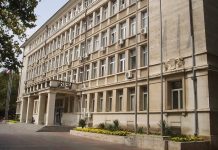 Съдят студент и безработен за телефонни измами за над 30 хил. лв.