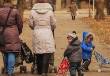 380 лв. остава размерът на майчинските през 2020 г.