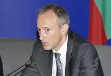 Вълчев: След грипната ваканция има два дни за оформяне на първия срок