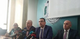 Заподозрян за два грабежа застрелян с автомат от съучастника си