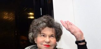 Почина Стоянка Мутафова