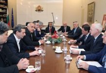 Бизнес и синдикати предлагат на правителството тристранно споразумение за реформи през 2020 г.