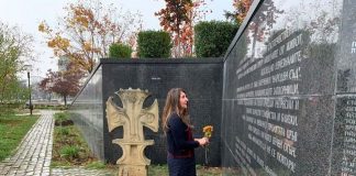 Херо Мустафа се поклони пред жертвите на комунизма