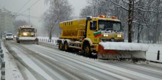 Над 1800 снегорина готови да чистят пътищата в страната