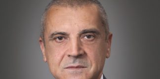 Почина Димитър Арнаудов, секретар на президента по външна политика