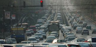 Жители на столичен квартал на протест заради огромни задръствания