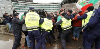 Въпреки договорката с кабинета хотелиерите излязоха на протест