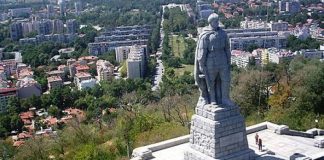 Напомниха на Альоша: „Не сме забравили“, „Няма да простим“