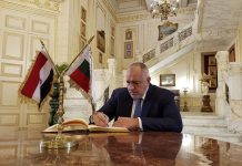 Борисов отпътува от Кайро за базата „Бернис“ на Червено море