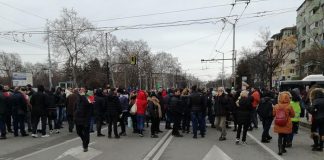 Хора на Васил Божков организирали блокадата на „Орлов мост“