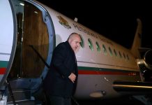 Премиерът пристигна в Швейцария за участие във форума в Давос