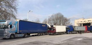 8 км тапа на Кулата заради ремонт на ГКПП и срив в електронната система