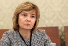 Кабинетът вдигна заплатата на шефката на НАП за заслуги