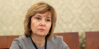 Кабинетът вдигна заплатата на шефката на НАП за заслуги