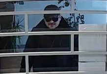 Това е единият от двамата мъже, ограбили чейнджбюрото в Шумен