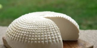 Агенцията по храните: 3 от 8 марки сирене, които проверихме, имат отклонение от нормата