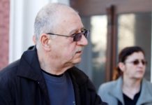 Павел Попандов поведе съседите си на протест