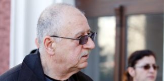 Павел Попандов поведе съседите си на протест