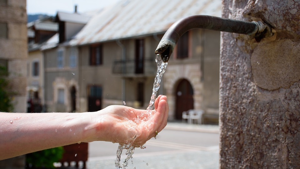 Водата в пернишкото село Люлин е негодна за питейно битови нужди