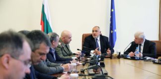 Извадиха банките и застрахователите от заповедта за забрани