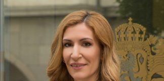Ангелкова: Туризмът е сред най-силно засегнатите от коронавируса отрасли