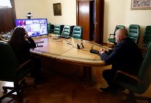 Премиерът: Няма да раздаваме от бъдещето на децата си!