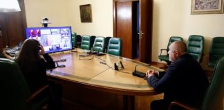 Премиерът: Няма да раздаваме от бъдещето на децата си!