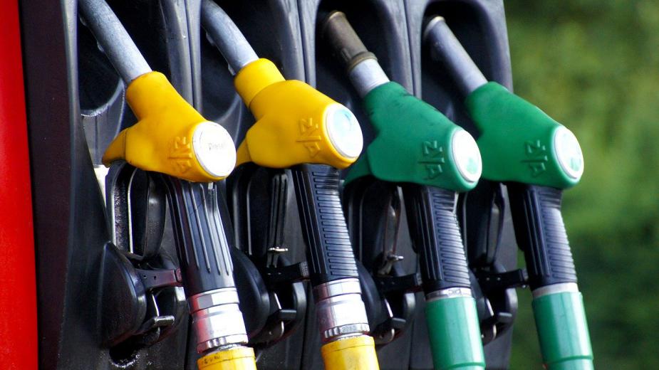 От 1 януари 2023 г бензиностанциите няма да продават бензин