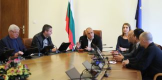 Заради кризата удължават с 6 месеца срокът на изтеклите лични карти