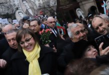 Цвета Караянчева: Кой започна разделението? Помните ли алтернативното шествие на Румен Радев на 19 февруари 2020 г.