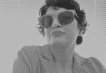 Нинова дълбае към мазето