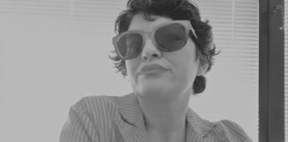 Нинова дълбае към мазето