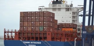 Кораб с български моряци е нападнат от пирати в Бенин