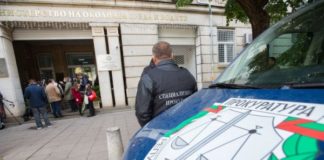 Зам.-министърът Живков не бил задържан, но го откараха с бус на прокуратурата