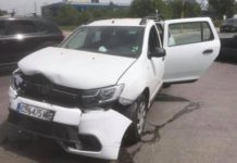 Шофьор, преминал на червено, удари кола на екипа на Карбовски