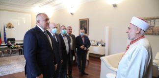Борисов към мюсюлманите: Молете се на празника в двора пред джамиите. Ползвайте маски и дезинфектанти!