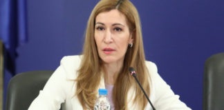 Ангелкова: И следващият сезон ще бъде труден за туризма