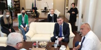 На среща при Борисов се реши: Абитуриентите ще имат изпращане